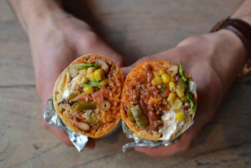 Chili Cheese Time! - Der Chili Cheese Burrito ist zurück! Mit dem geilen Chili Cheese Burrito, der Chili Cheese Quesadilla und den Chili Cheese Nachos!  Mehr Infos